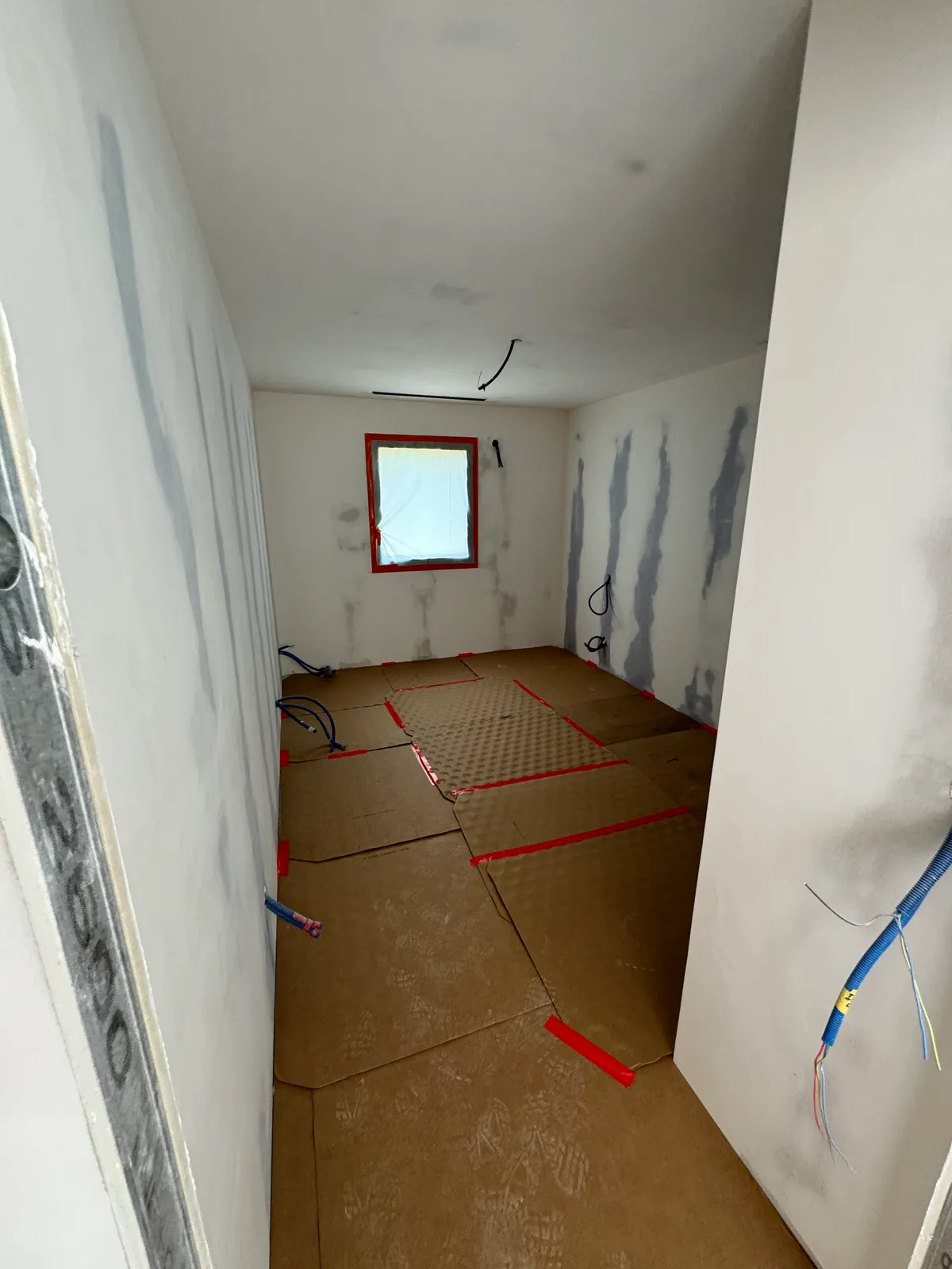 Chantier plâtrerie & peinture (photo 1) — réalisation SARL Pinto José, Saône-et-Loire
