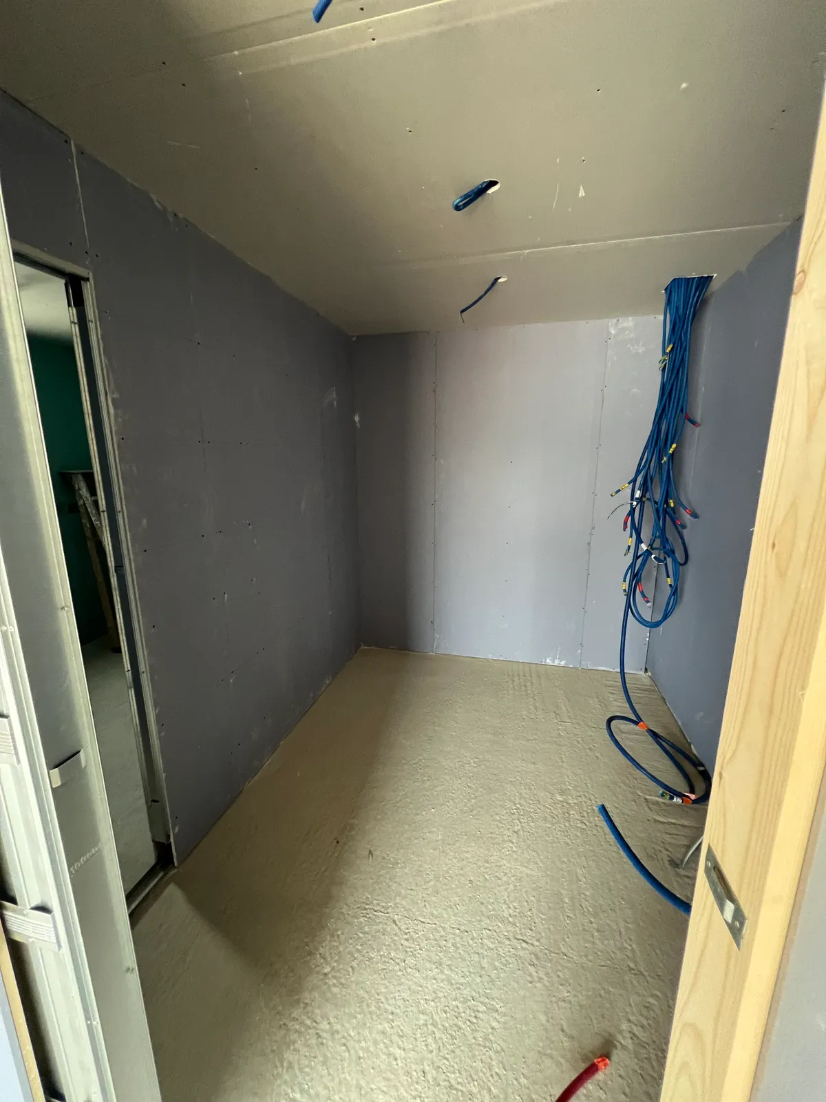Chantier plâtrerie & peinture (photo 3) — réalisation SARL Pinto José, Saône-et-Loire